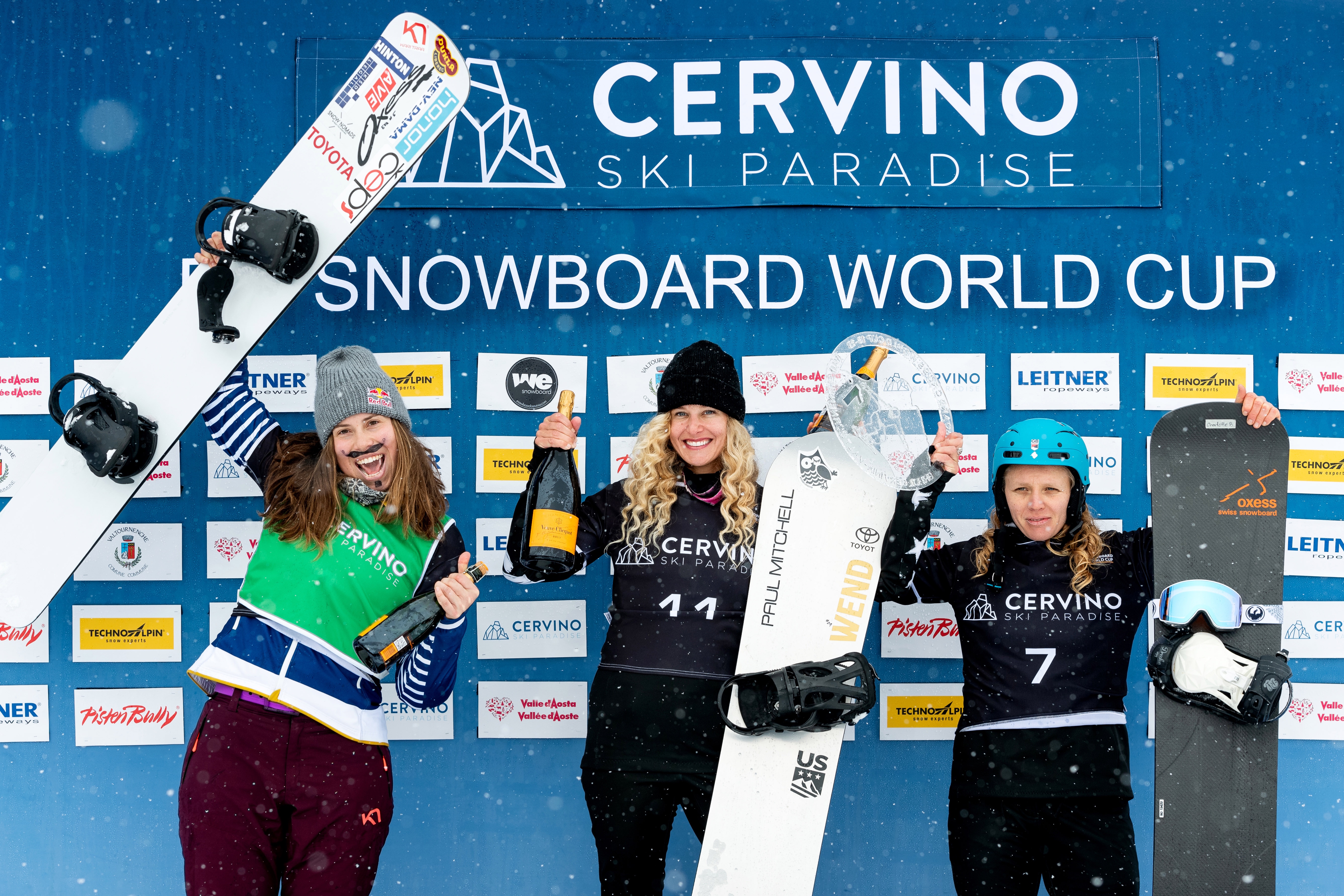 Women's podium in Cervinia with Lindsey Jacobellis on top. 