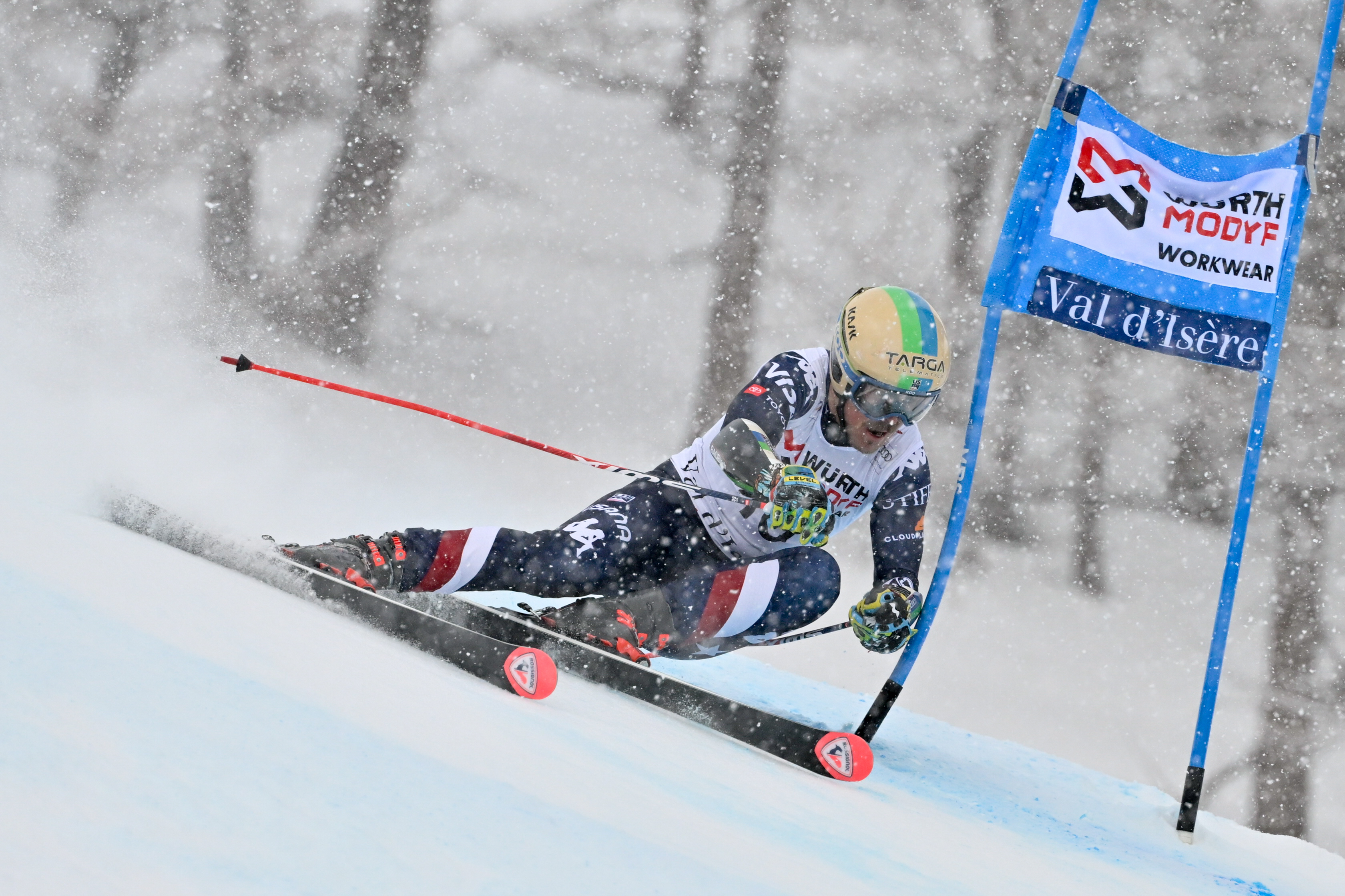 River Radamus battles in Val d'Isere