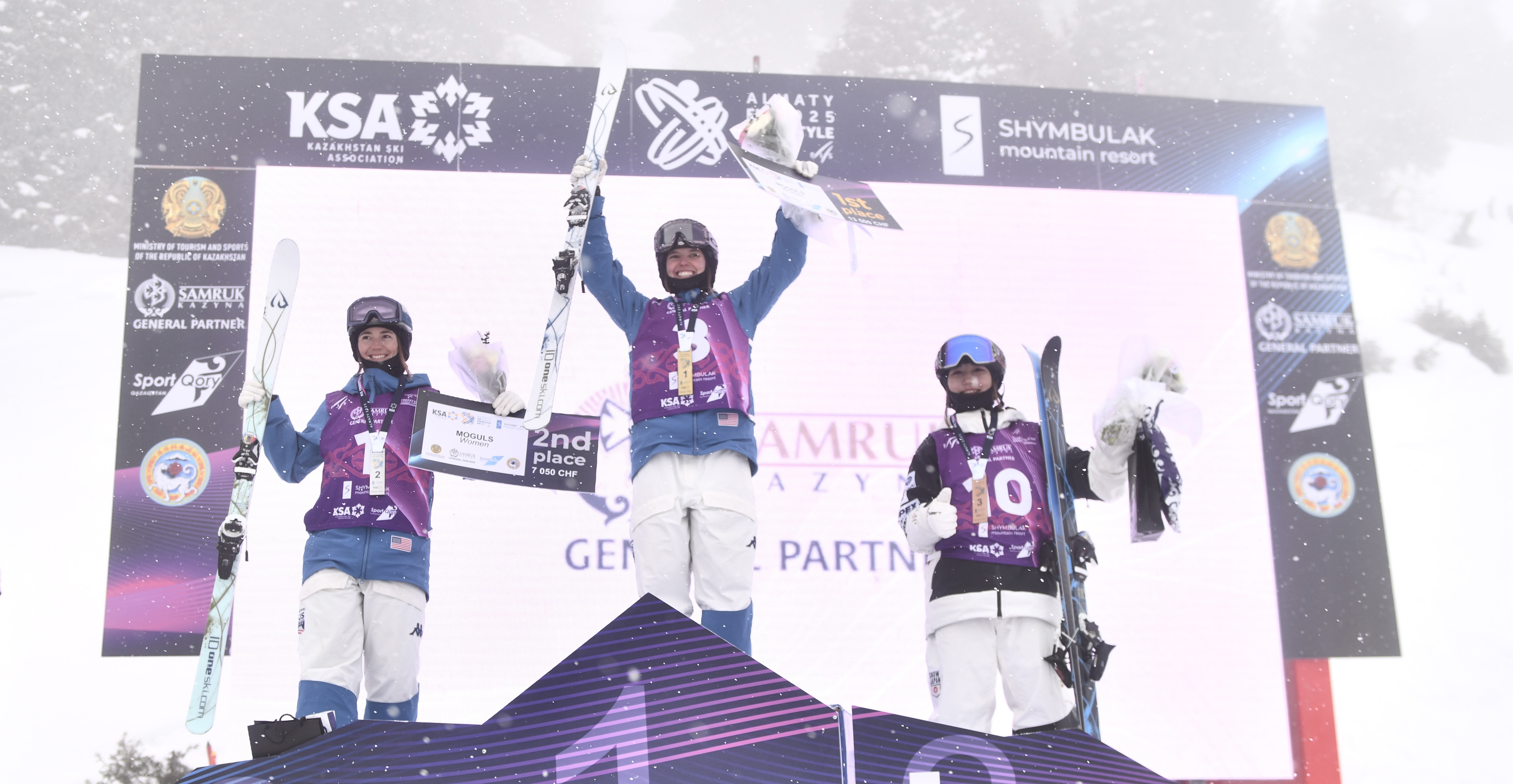 Tess Johnson and Jaelin Kauf on the podium in Almaty