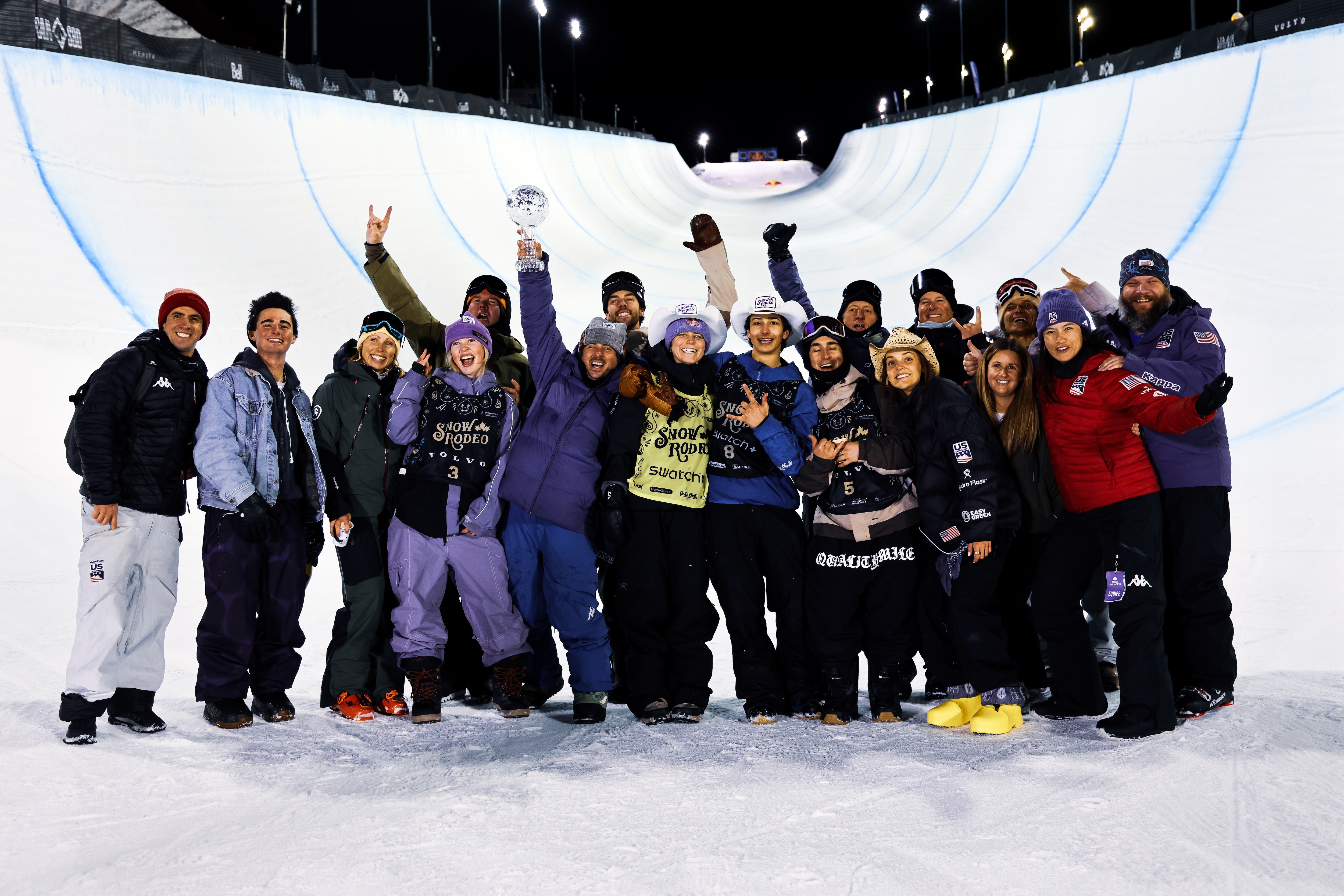 halfpipe team celebrates in Calgary