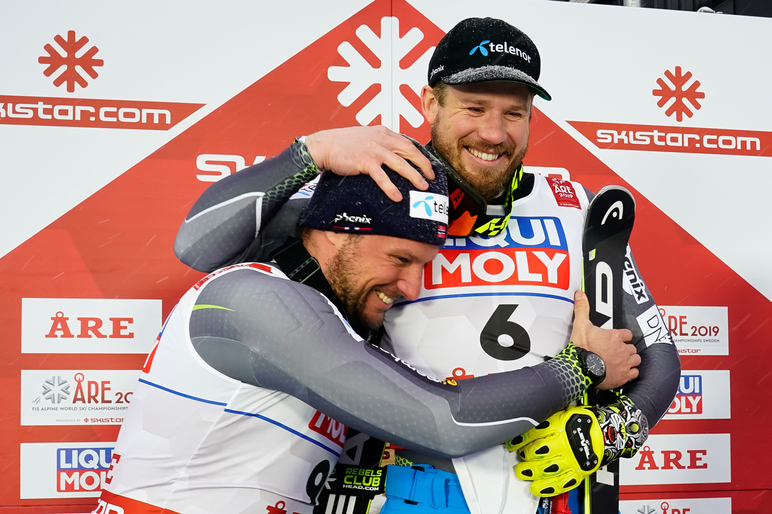 Norway’s Aksel Lund Svindal shares the podium with teammate Kjetil Jansrud Saturday in Are, Sweden. (Getty Images/Agence Zoom - Alain Grosclaude) Aksel Lund Svindal shares the podium with teammate Kjetil Jansrud