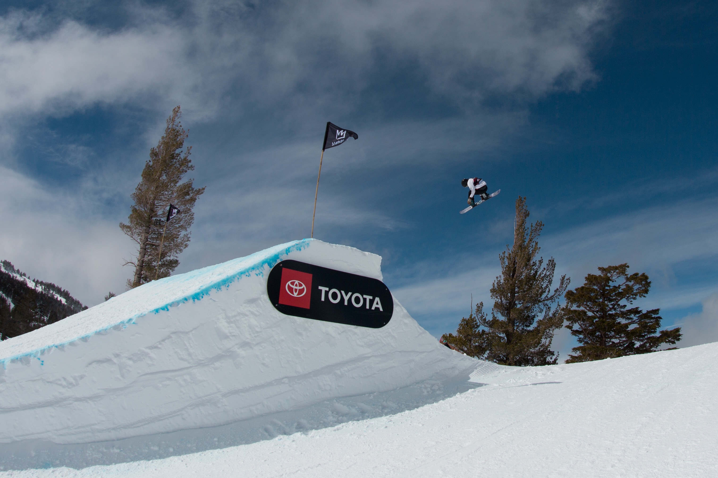 Chris Corning at the 2019 Toyota U.S. Grand Prix slopestyle qualifications at Mammoth Mountain Ski Area. (U.S. Ski & Snowboard - Sarah Brunson) Chris Corning at Mammoth