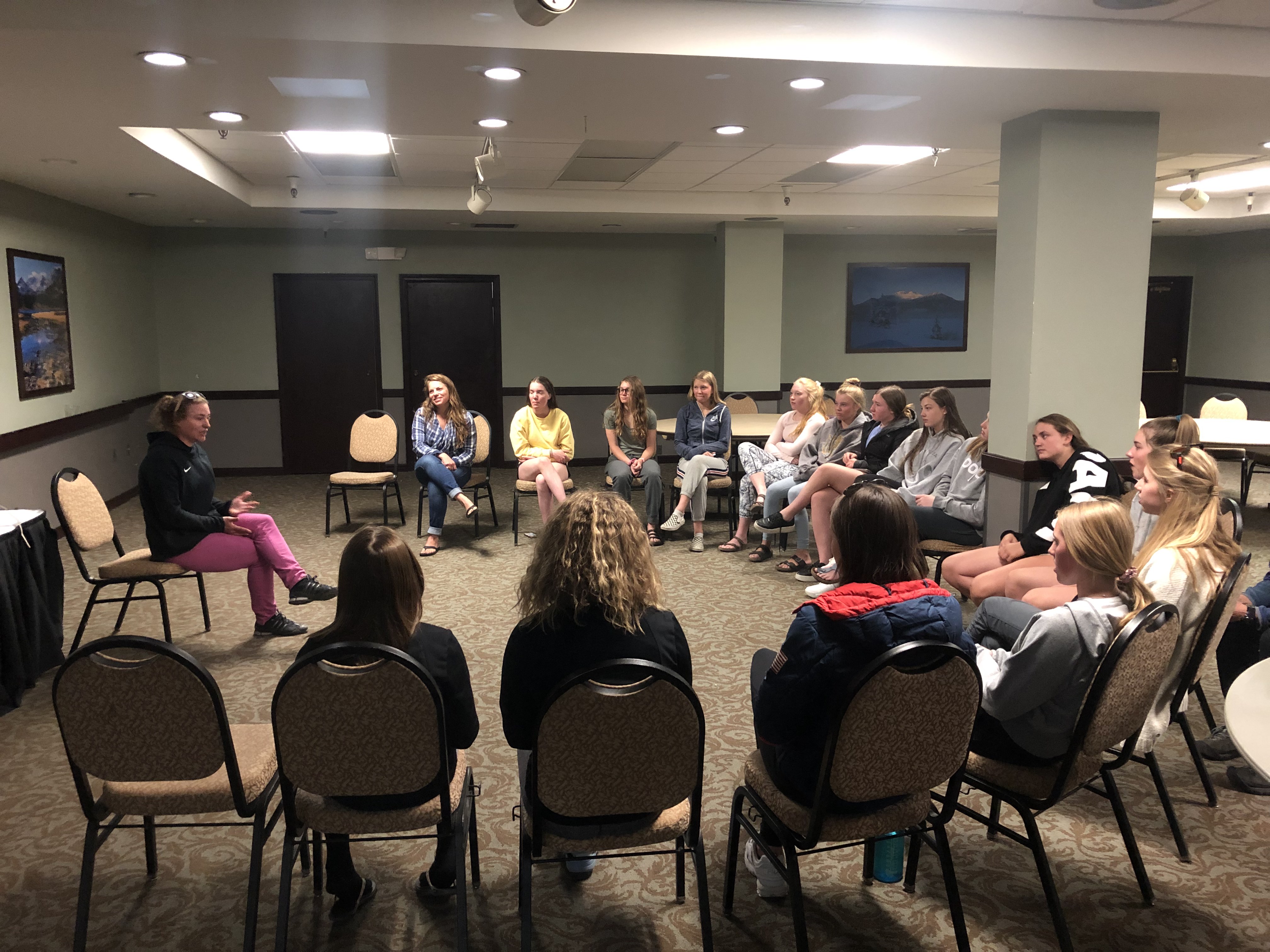 U.S. Ski Team Alumna Stacey Cook Shares Knowledge with the Mammoth Camp