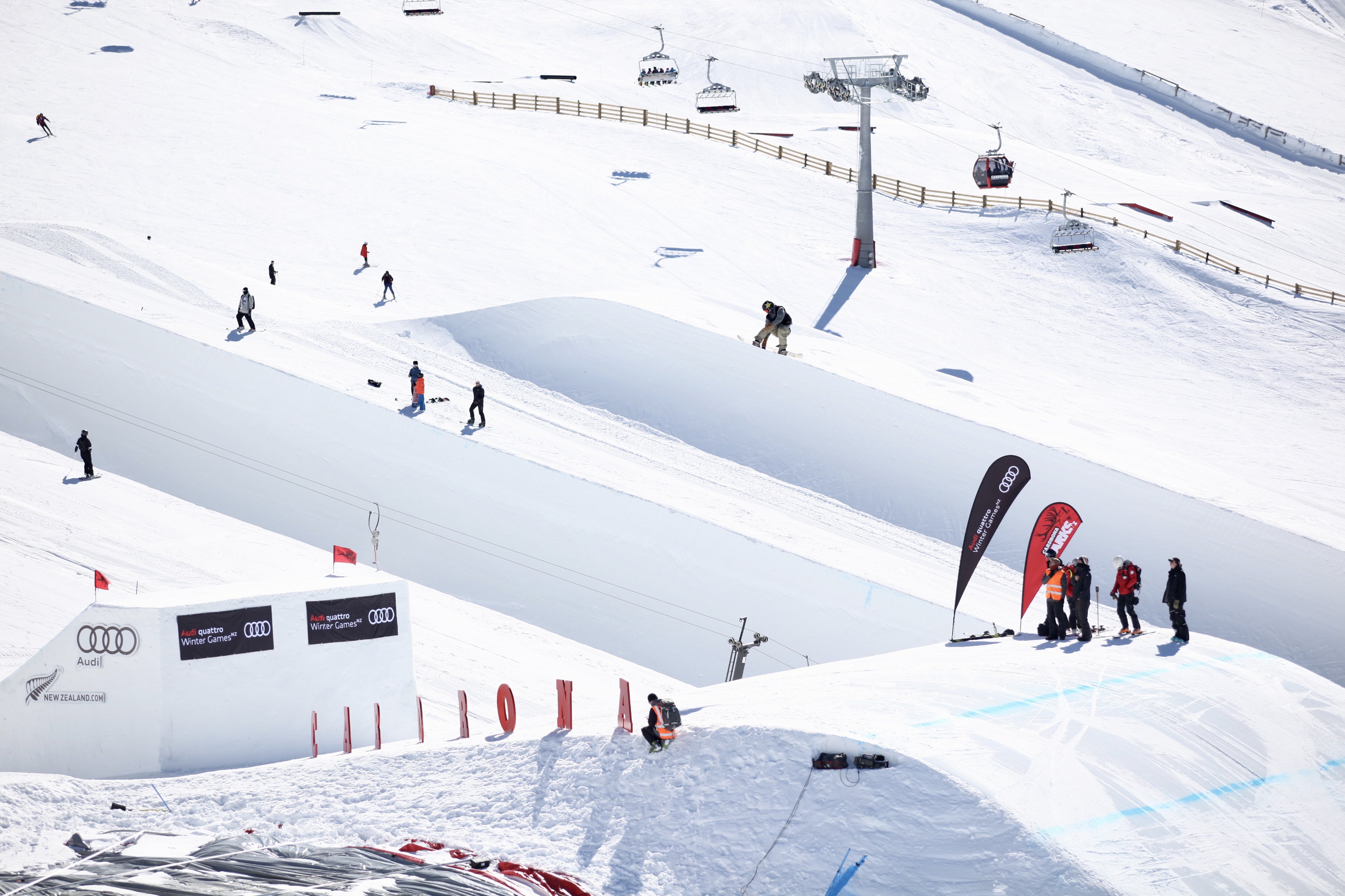 Chris Corning at the 2018-19 Cardrona FIS Snowboard World Cup big air. (FIS Snowboard-Chad Buchholz) Corning NZ