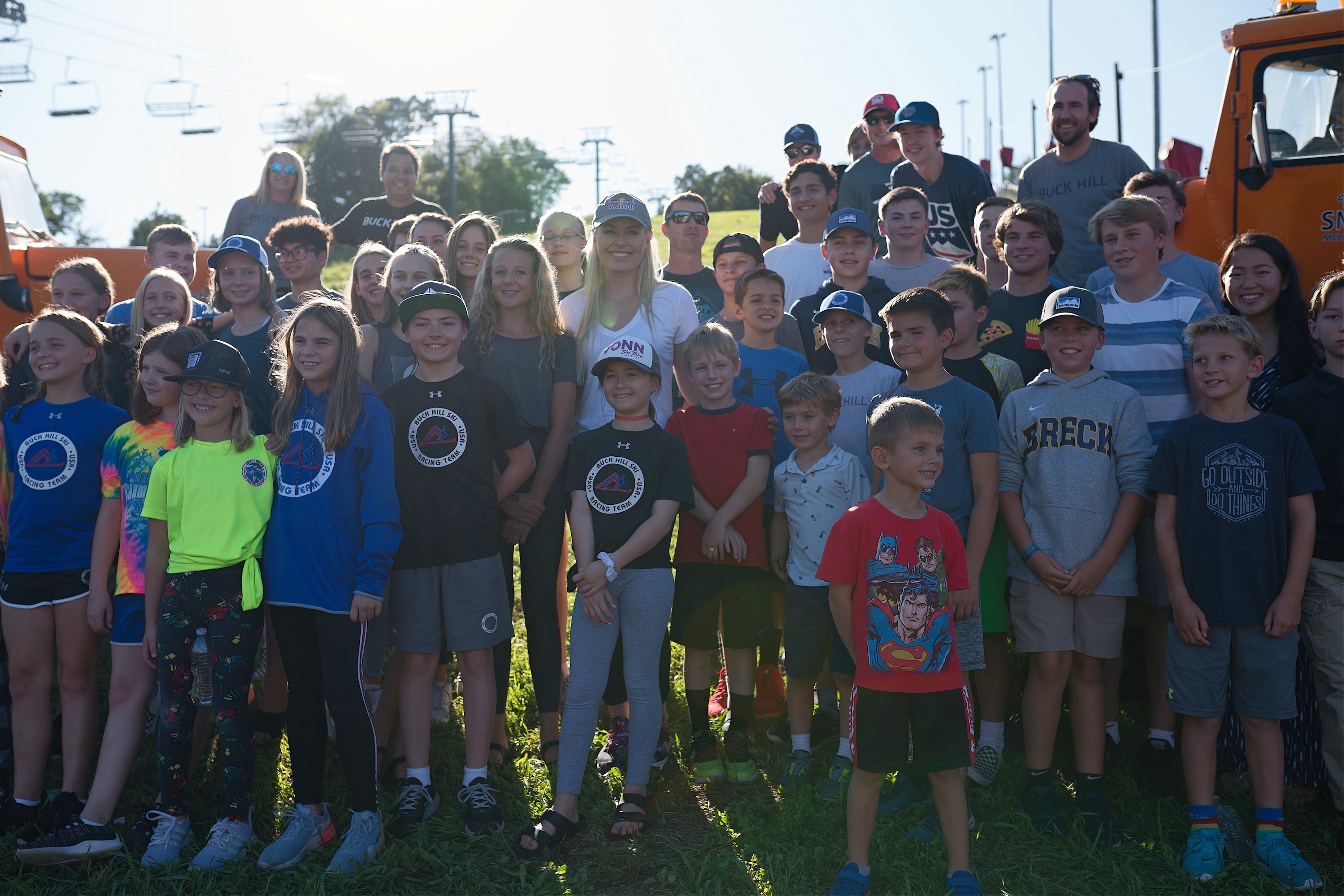Lindsey poses with fans