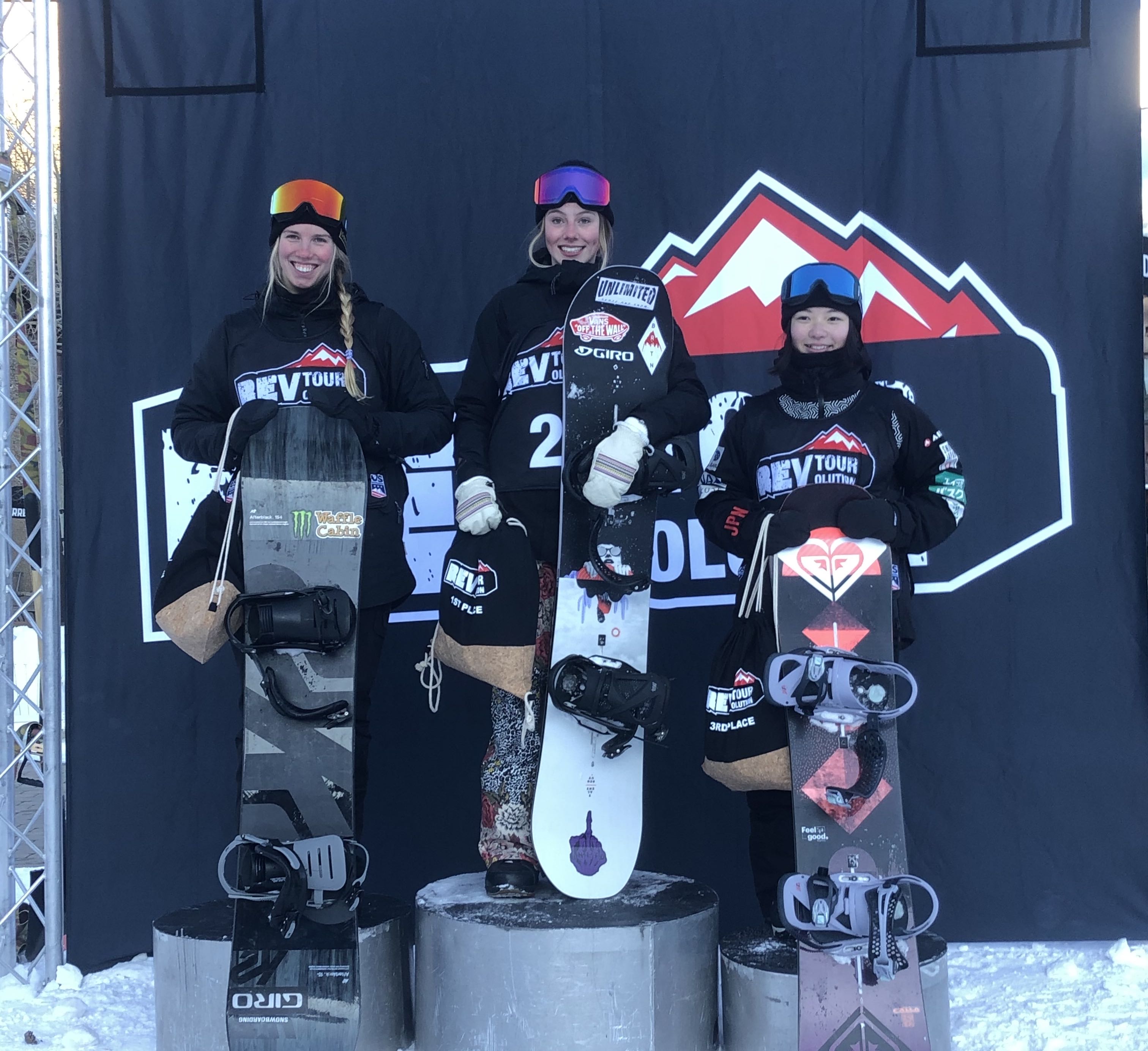 womens snowboard day 1