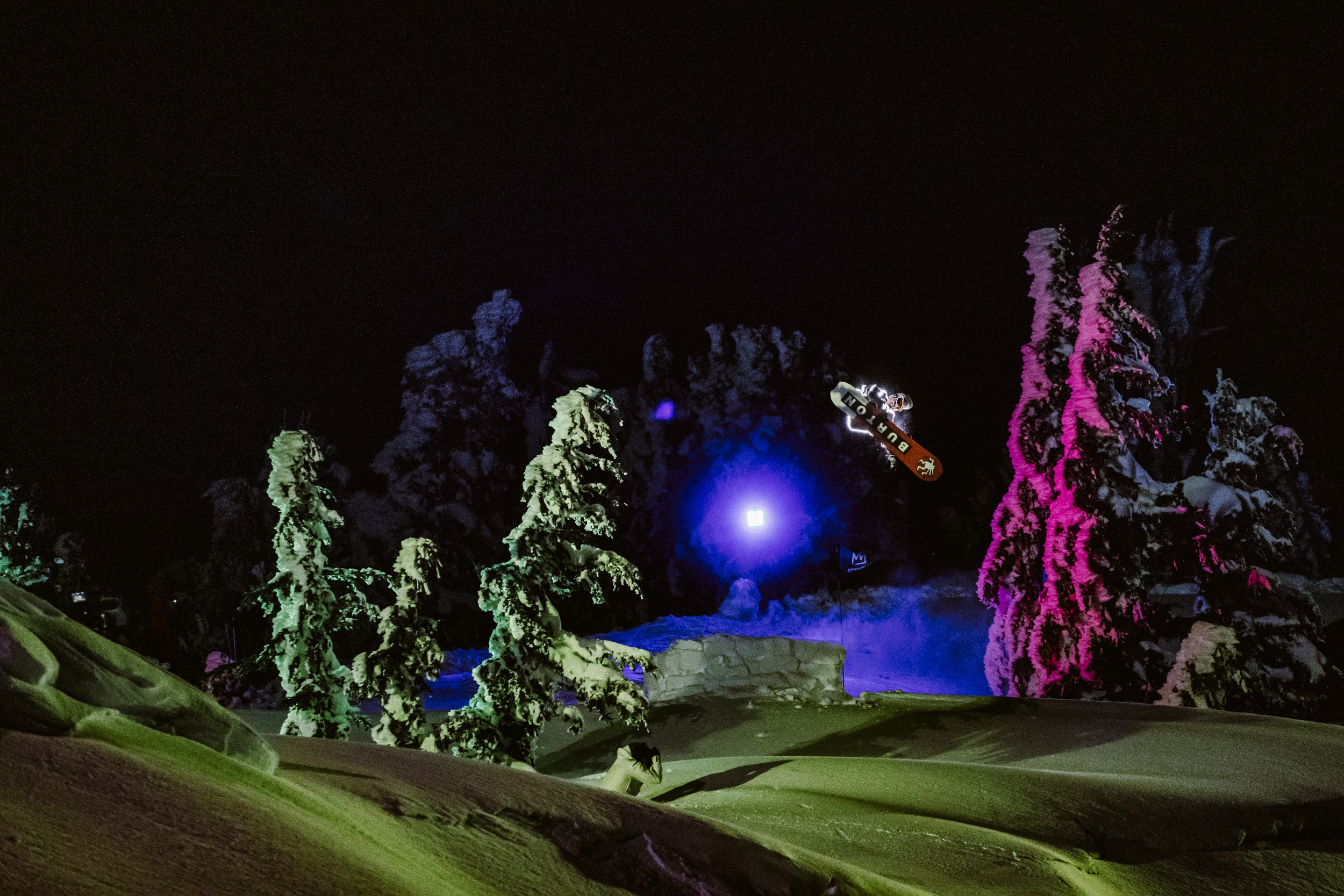 snowboarder airborne