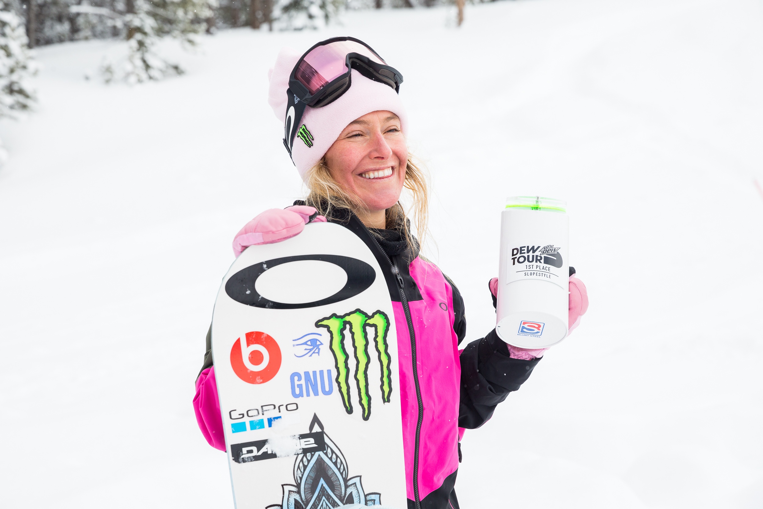 Jamie Anderson on the 2020 Dew Tour slopestyle podium at Copper Mountain, Colo. (Dew Tour - Aaron Dodds) Jamie trophy