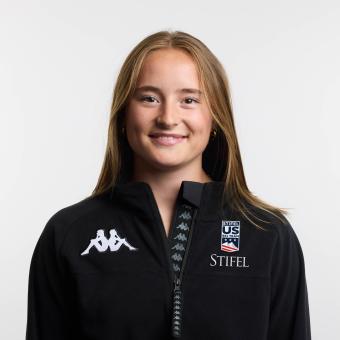 Annika Hunt headshot image