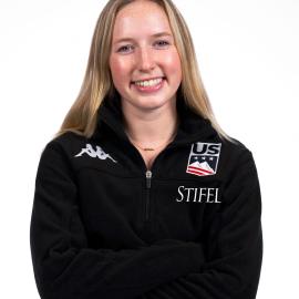 Emma Resnick headshot image