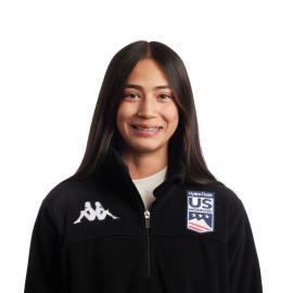 Lily Dhawornvej headshot image