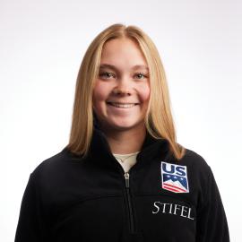 Piper Arnold headshot image