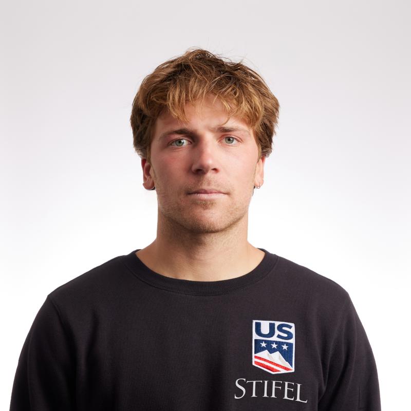 Hunter Hess headshot image