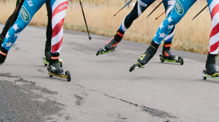 Rollerskiers feet and lower legs skating