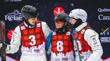 Karenna Elliott smiles after finishing on the podium in Lac-Beauport