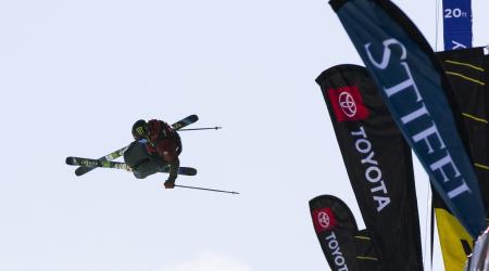 Freeski hero